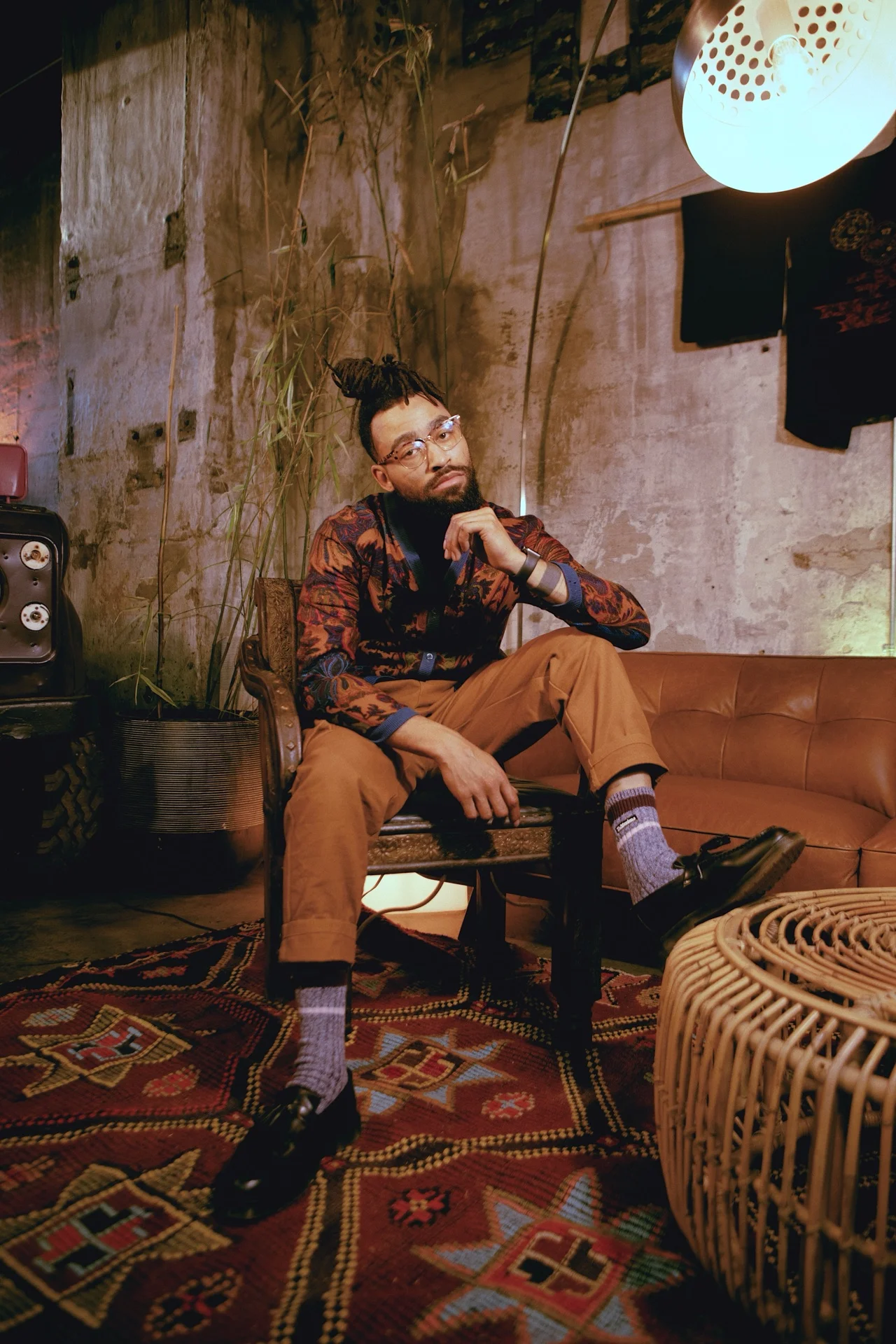 Creative photography session in Cincinnati event venue